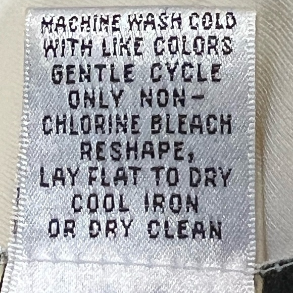 Talbots Elegant Cream V-Neck Women's Top Size L - Picture 6 of 6